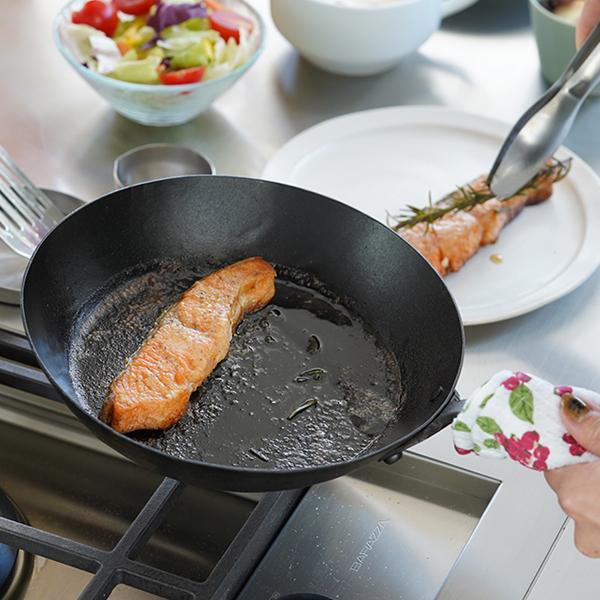 近藤製作所 ちょっと深めの鉄フライパン 22cm 鉄フライパン 板厚1.6mm