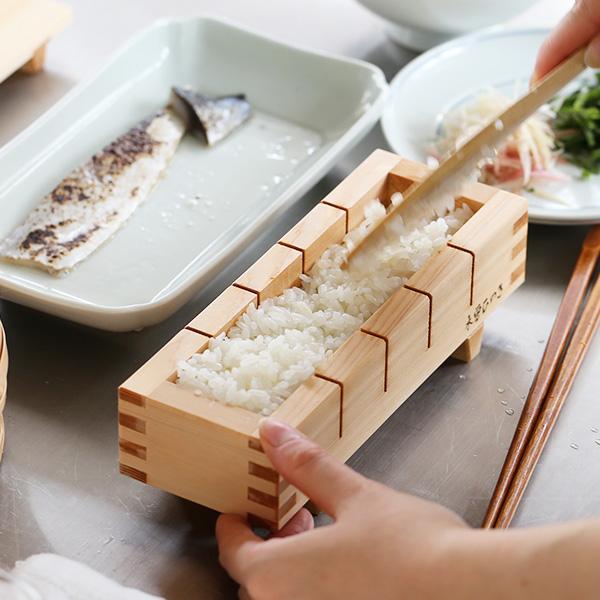木屋 日本橋木屋 押し寿司器 小 五つ切り ガイド付き 箱寿司 押し寿司