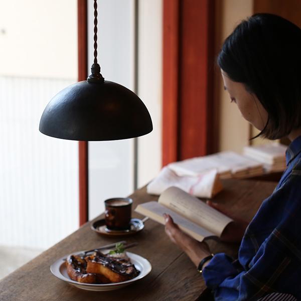 FUTAGAMI（フタガミ） ペンダントランプ 半球 鍛金 黒ムラ ペンダント