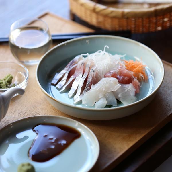 BARBAR 青白磁 平鉢 中 マルヒロ 馬場商店 中鉢 有田焼 日本製