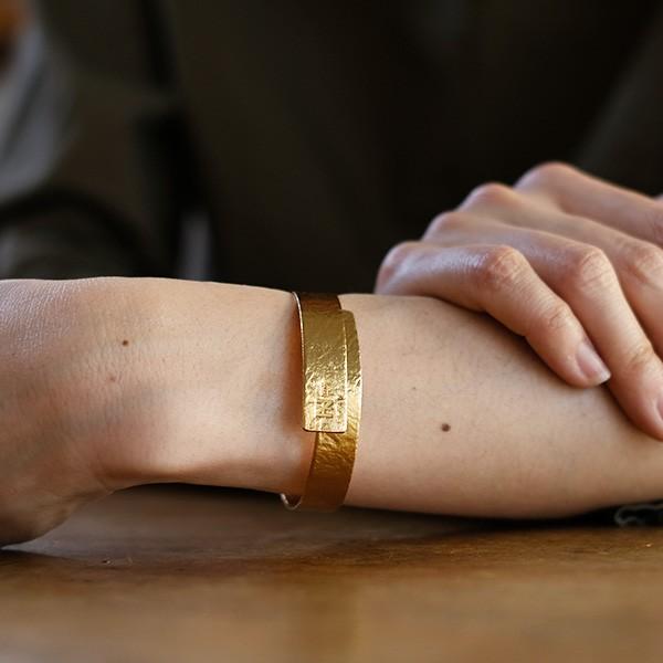 団欒エルグプレミアムGOLDブレスレット erg［エルグ］プレミアム｜erg［エルグ］のスポーツ・磁気ネックレス