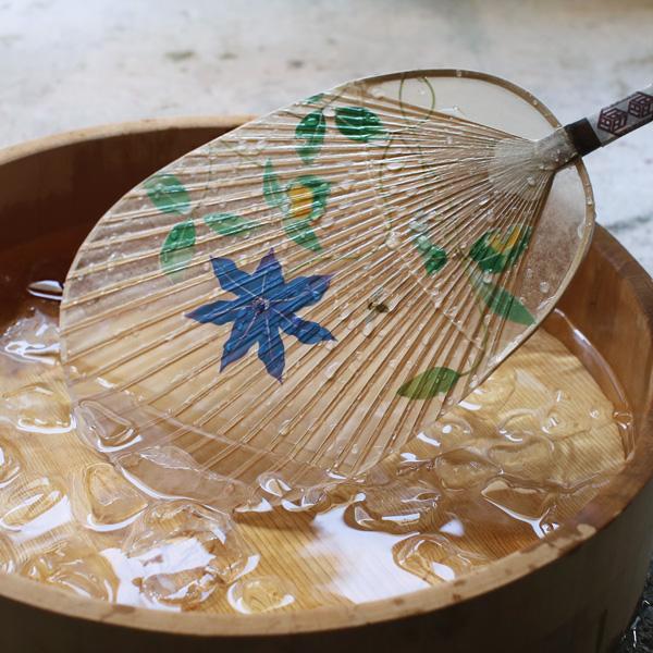 うちわ 水うちわ 鉄線（台座付） カミノシゴト 家田紙工 小判型 岐阜
