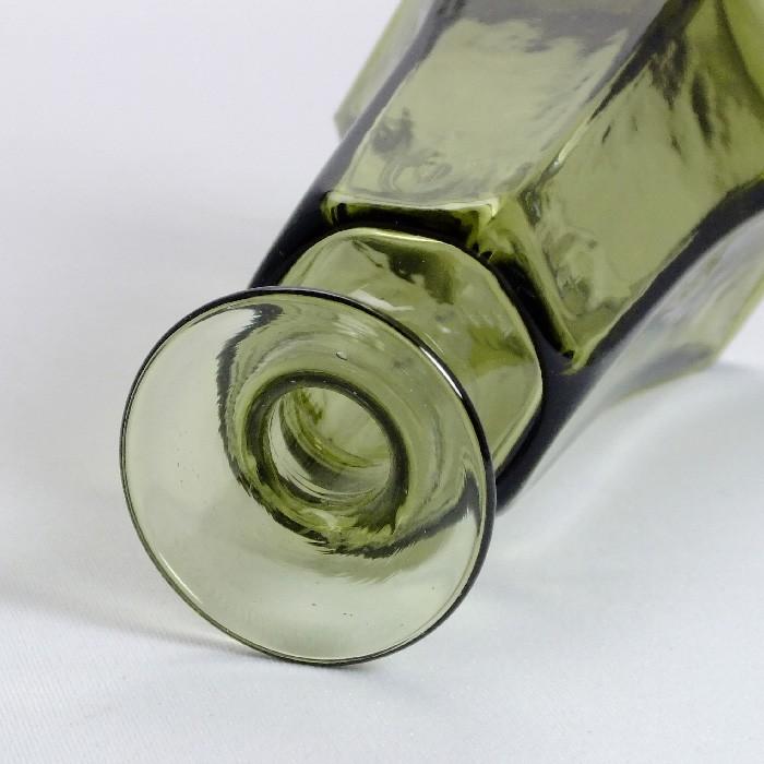 チェコ直輸入 ガラス職人手作りのフラワーベース 花瓶 CAM034 : ガラス