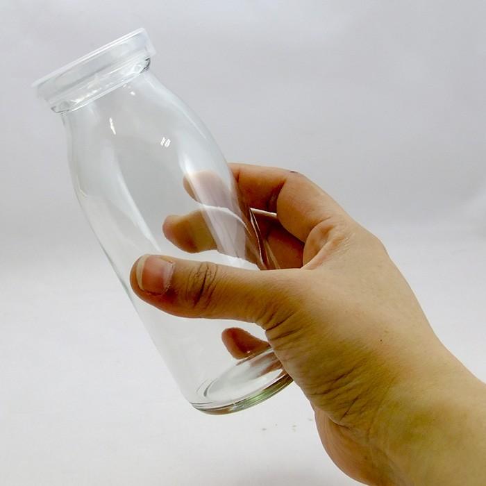 牛乳瓶蓋　192枚★コレクションアルバム入り 牛乳瓶蓋 192枚☆コレクションアルバム入り 牛乳瓶蓋 192枚