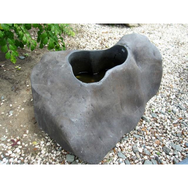 手水鉢 水鉢 たまり石 天然石 庭石 つくばい 溜まり石 景石 蹲 和風