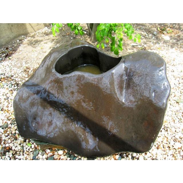 手水鉢 つくばい 溜まり石 水鉢 庭石 景石 蹲 たまり石 天然石 和風