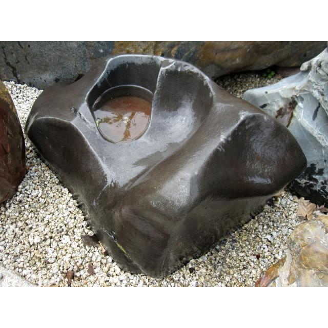 蹲 庭石 手水鉢