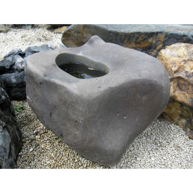 手水鉢 水鉢 たまり石 天然石 庭石 つくばい 溜まり石 景石 蹲 和風