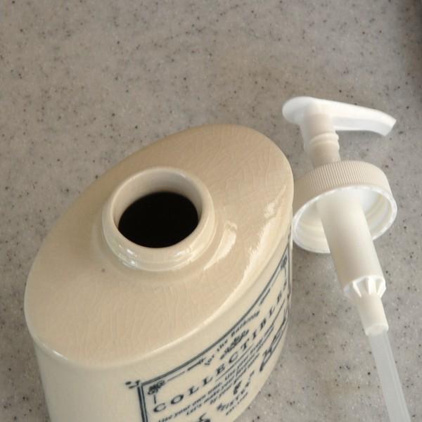 廃番)バスルームグッズ コレクティブルズ 陶器製ソープボトル Essence