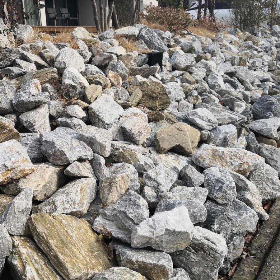 庭石 ガーデニング 庭 砕石 砂利敷き ロックガーデン 石 エクステリア 外構 1000kg 20kg×50 15-30cm 白砕石 白 ホワイト 大きい 造園 天然石 花壇 自然石 国産 DIY、工具 庭、ガーデニング 砂利、石、枕木