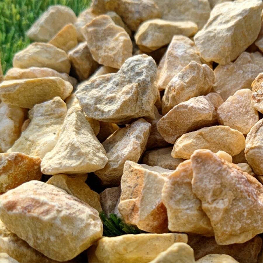 人気定番の 砂利 石 枕木 庭工事 エクステリア工事を得意とするガーデンステージ 庭 砕石 イエロー kg クラッシュイエロー 10mm mm 黄 化粧砂利 おしゃれ ガーデニング 園芸 駐車場 雑草対策 エクステリア Www Threeriversofs Com