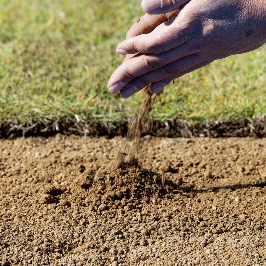 ガーデニング 芝生 下地 プランター 花壇 庭 園芸用品 雑草対策 土 まさど 真砂土 1mm 500kg 20kg×25 目土 除草 防草 対策 庭園 造園 庭土 芝生の土 まさ土 