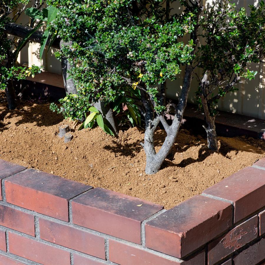 ガーデニング 芝生 下地 プランター 花壇 庭 園芸用品 雑草対策 土 まさど 真砂土 1mm 500kg 20kg×25 目土 除草 防草 対策 庭園 造園 庭土 芝生の土 まさ土 