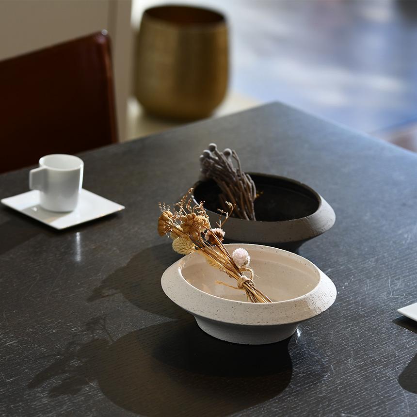 Clay(フラワーベース) 陶器 花瓶 和菓子のような 和風 花器 Clay(フラワーベース) 陶器 花瓶 和菓子のような 和風 花器
