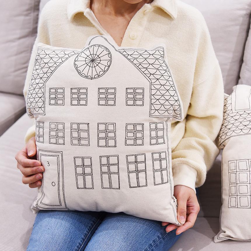 クッション おしゃれ 北欧 モダン ferm LIVING ファームリビング 北欧の街並み Abode クッション  インテリア 雑貨 中身 付き 中材の画像