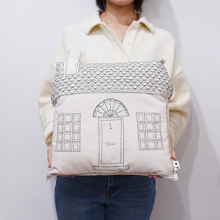 クッション おしゃれ 北欧 モダン ferm LIVING ファームリビング 北欧の街並み Abode クッション  インテリア 雑貨 中身 付き 中材の画像