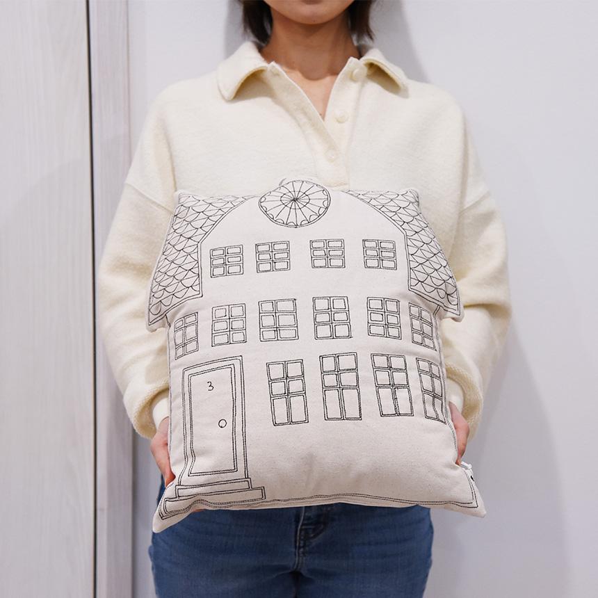 クッション おしゃれ 北欧 モダン ferm LIVING ファームリビング 北欧の街並み Abode クッション  インテリア 雑貨 中身 付き 中材の画像