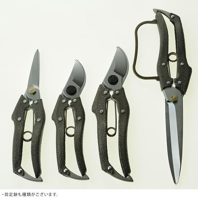 剪定鋏 ハサミ プロ仕様 盆栽 道具 園芸 職人 業務用 職人仕様の剪定ばさみ ニシガキ プロ0 葉刈鋏 4寸刃 270mm Pg ガーデン用品屋さん 通販 Yahoo ショッピング