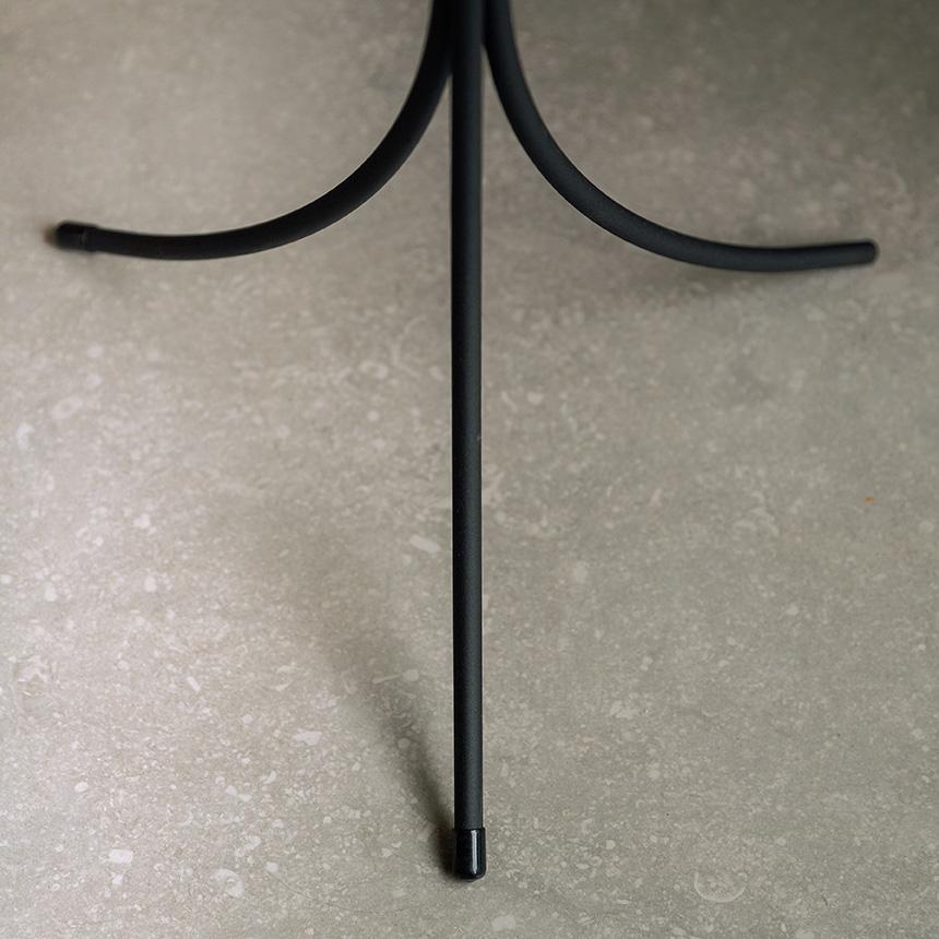 Audo Copenhagen ウマノフ プランター L 高さ69cm 直径36.5cm  北欧 雑貨 鉢 底穴あり プランタースタンド おしゃれ 鉢カバーの画像