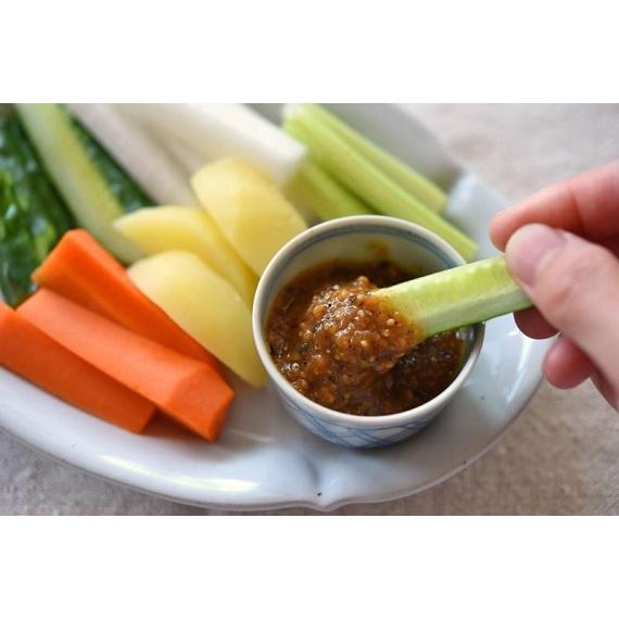 ご飯がすすむニンニクみそ にんにくみそ 110g きゅうりにつけると最高にうまい 野菜スティック ニンニク味噌 甘くない 国産にんにく 無添加 |  | 03