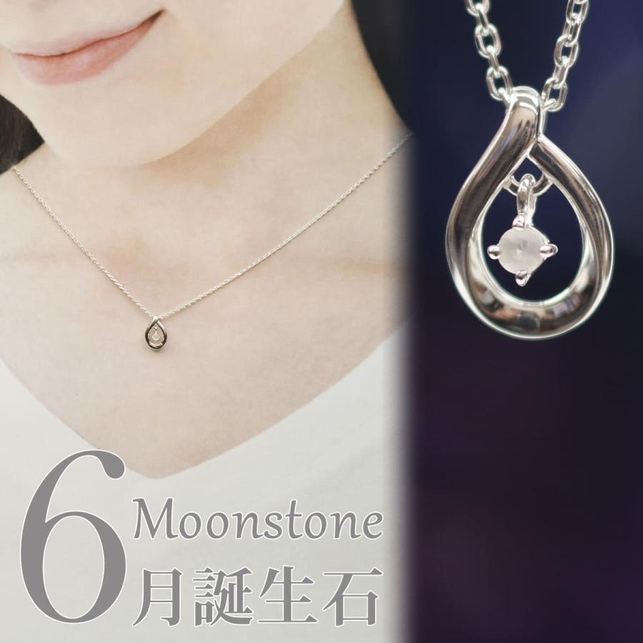 【美品】【4℃】K18WG　ダイヤモンドネックレス　ドロップモチーフ　シルバー 美品】【4℃】K18WGダイヤモンドネックレスドロップモチーフシルバー