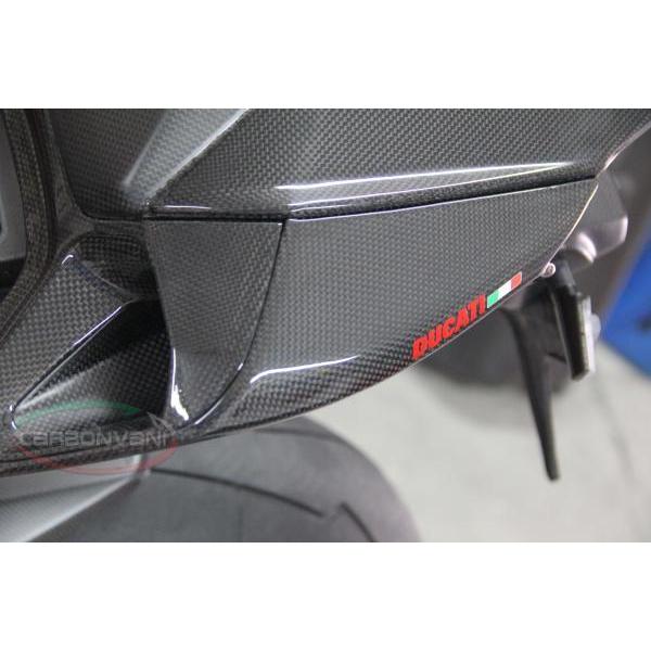 PANIGALE 1199 / テールカウル　左用 / LH SIDE TAIL / カーボン製・CARBONVANI(カーボンバーニ)DUCATI・PANIGALE 1199 ドゥカティ_2