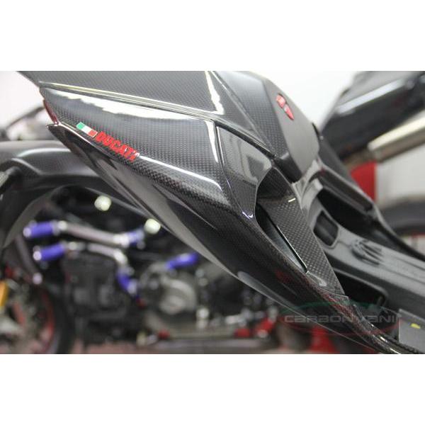 PANIGALE 1199 / テールカウル　右用 / RH SIDE TAIL / カーボン製・CARBONVANI(カーボンバーニ)DUCATI・PANIGALE 1199 ドゥカティ_1