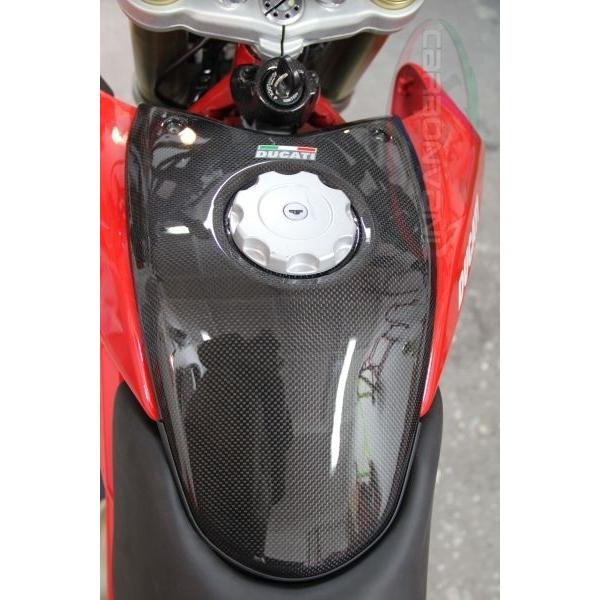 ハイパーモタード1100/796：タンクカバー：カーボン製・CARBONVANI<カーボンバーニ>DUCATI・HYPERMOTARD： ドゥカティ｜garudaonlinestore｜02