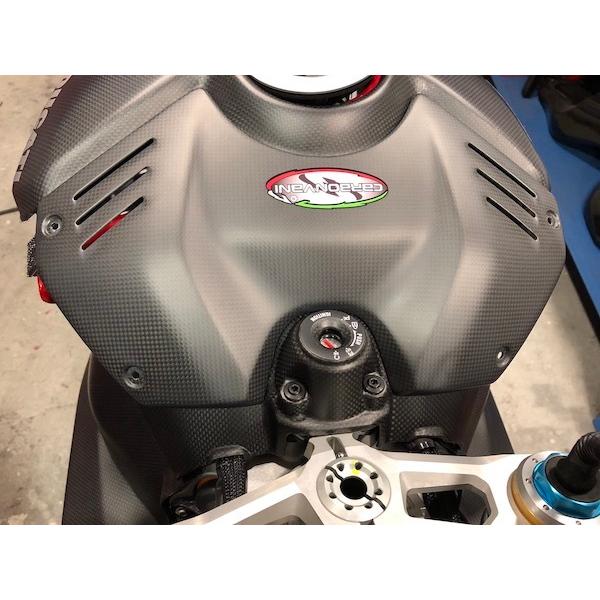 DV4-16】CARBONVANI DUCATI PANIGALE V4(パニガーレV4) キーカバー 艶
