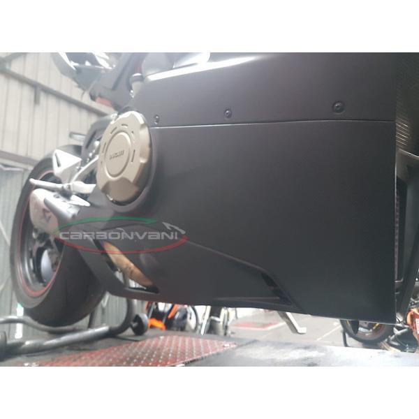 DUCATI V4.S 2020~2021：アンダーカウル（アクラ用） / カーボン製