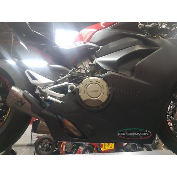 DUCATI V4.S 2020~2021：アンダーカウル（アクラ用） / カーボン製