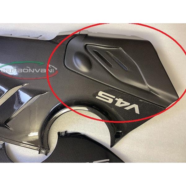 パニガーレ　カーボンエキゾーストヒートガード PANIGALE V4.S 2022：右用エキゾーストヒートガード アクラ用