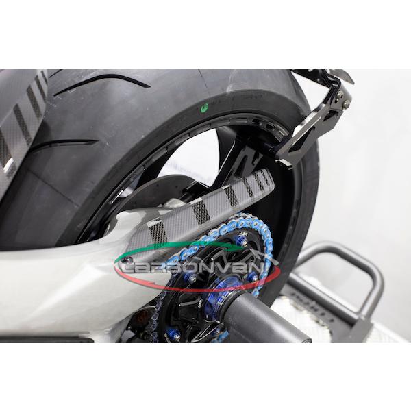 ドラッグスター(18-19)用：アッパーチェーンガード：カーボン製・CARBONVANI(カーボンバーニ)MV AGUSTA・DRAGSTER 18-19の画像