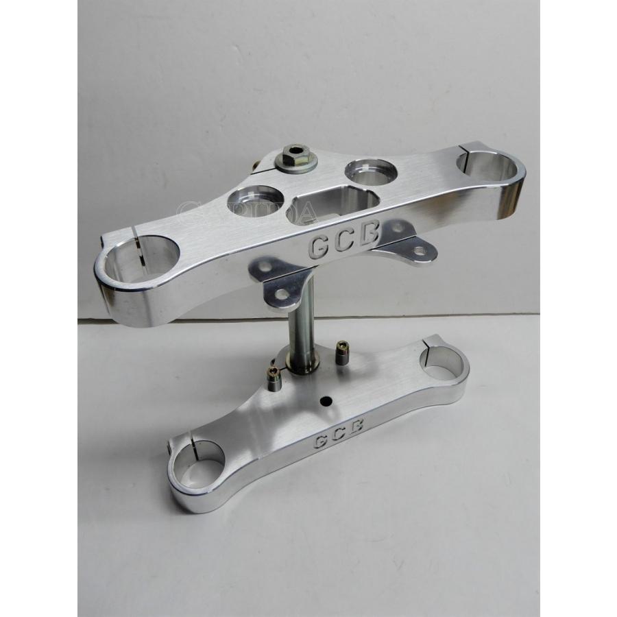 G.C.B.　　ユニバーサル（汎用)　43Φ トリプルクランプセット（アルミ製）ハーレーダビッドソン　883/1200用 | ブランド登録なし | 01
