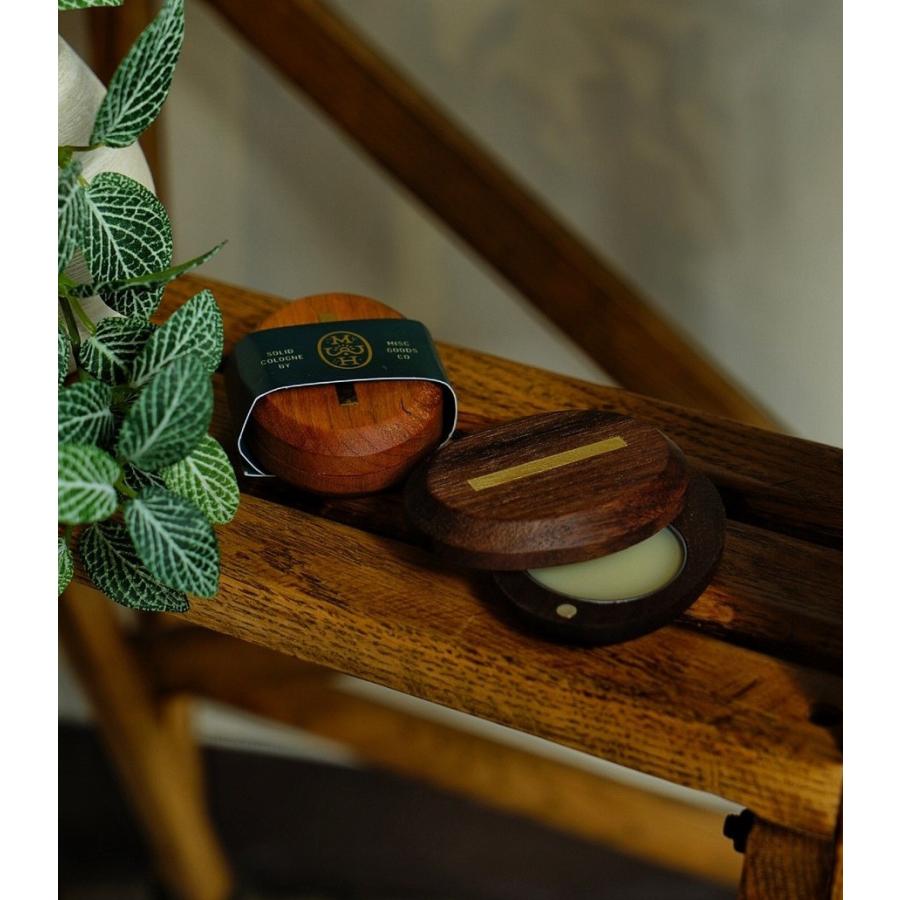 Misc Goods Co Valley Of Gold コロン Solid Cologne ウォールナットケース 練り香水 アメリカ製 プレゼント ユニセックス メンズ レディース Mscgldcln Garyu 通販 Yahoo ショッピング