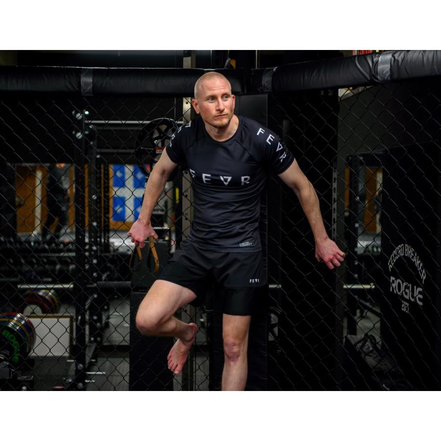 FOREVER EXPERIENCE VIA RESEARCH /ラッシュガード 半袖 FEVR TECH