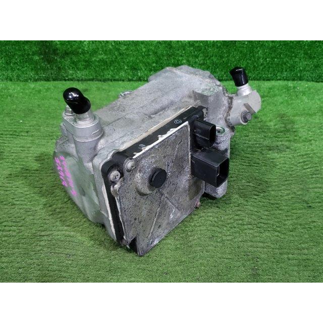 エスティマ DAA-AHR20W エアコンコンプレッサー アエラス 4WD 7人 2AZ