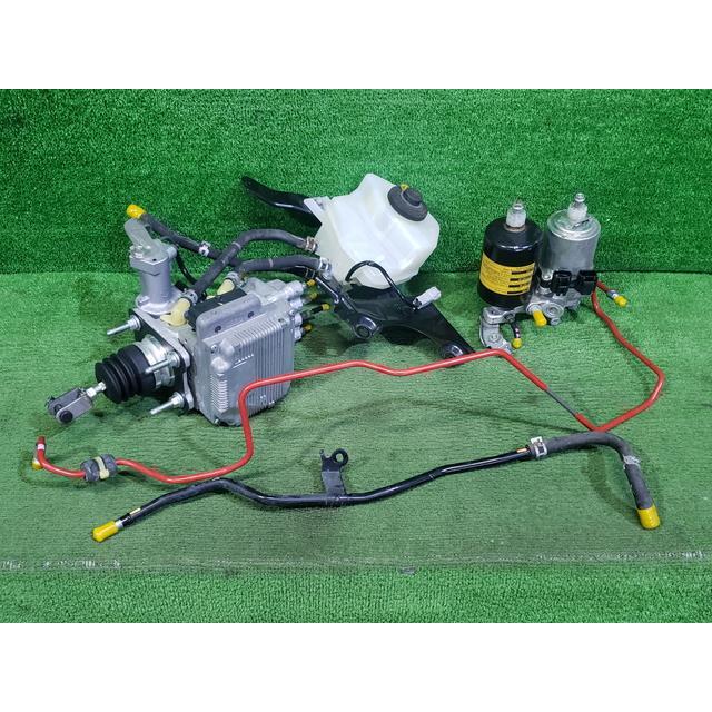 プリウス DAA-ZVW30 ブレーキマスターASSY ブースターポンプ ABS