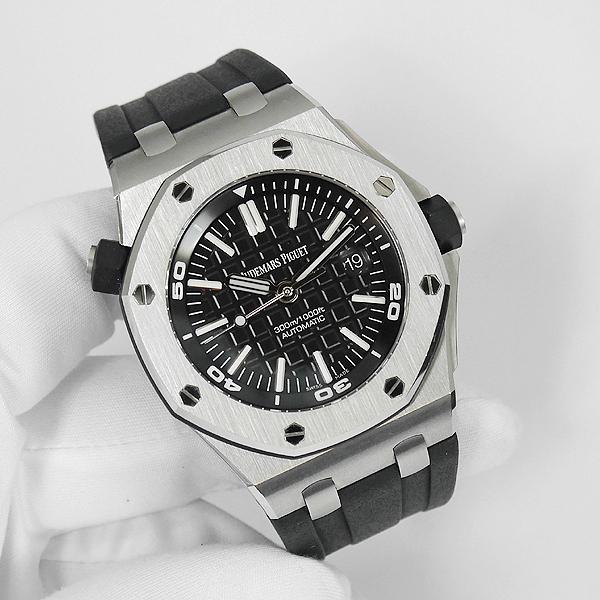 オーデマピゲ オフショアダイバー42mm  ラバーベルト 15710.st Audemars Piguet Royal Oak Offshore Chronograph 26365IS.OO