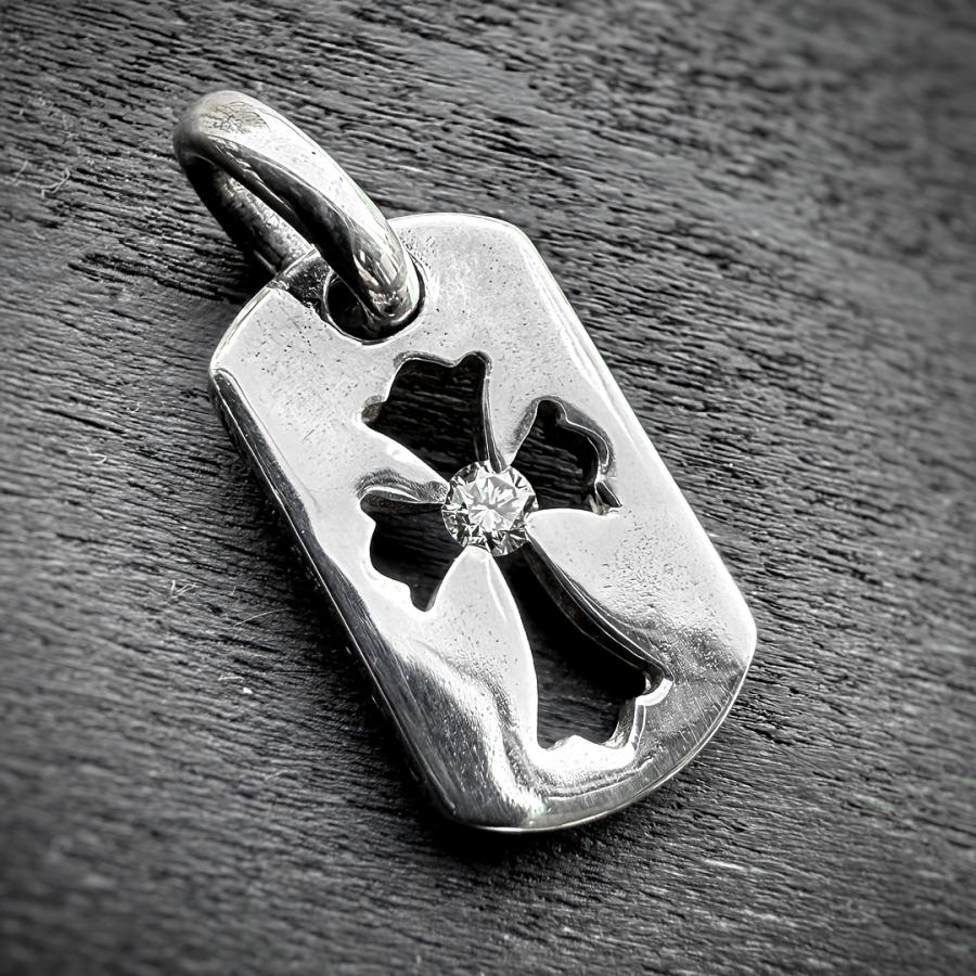 CHROME HEARTS（クロムハーツ） カットアウトクロス ドッグタグ