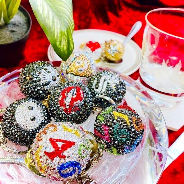 スワロボール バッグチャーム クロス スワロフスキー ボール プラス