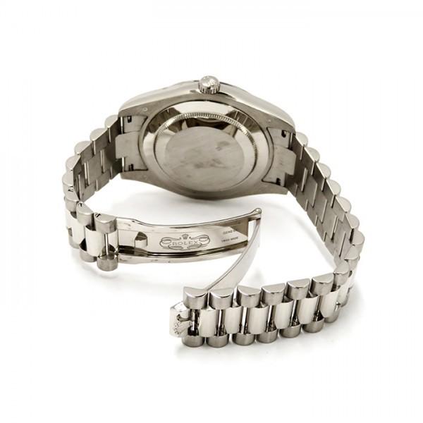 デイデイトII ロレックス ROLEX 218239 アイボリー/ローマ文字盤 中古