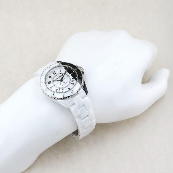 Chanel j12 store ladies watch