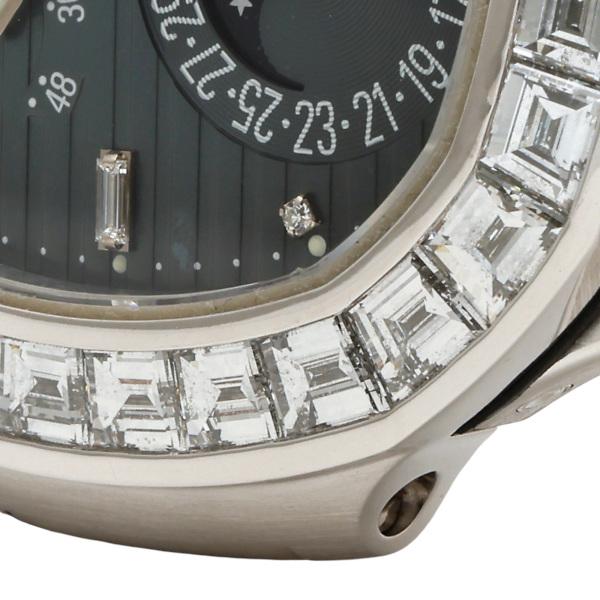 ノーチラス パテック・フィリップ PATEK PHILIPPE プチコンプ