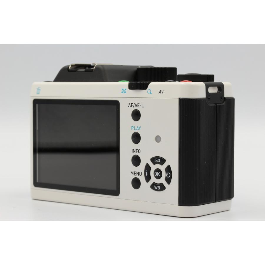 中古品】PENTAX K-01 ズームレンズキット [ホワイト×ブラック 