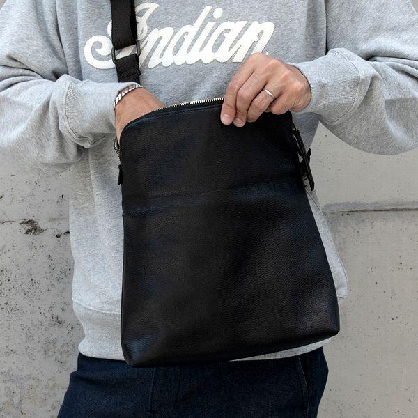 INDIAN MOTOCYCLE 口折れ ショルダー レザー バッグ ブラック Leather  