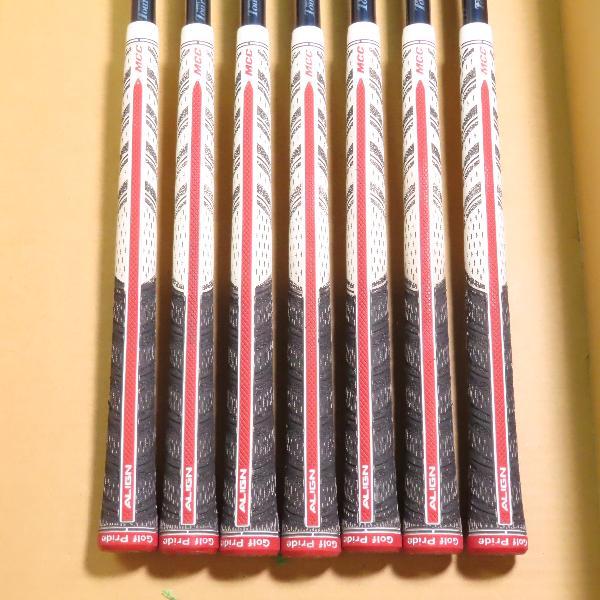ブリヂストン JGR JGR FORGED アイアン Tour AD J16-11I  シャフト：Tour AD J16-11I(7本:#6 #7 #8 #9 PW AW SW)の画像