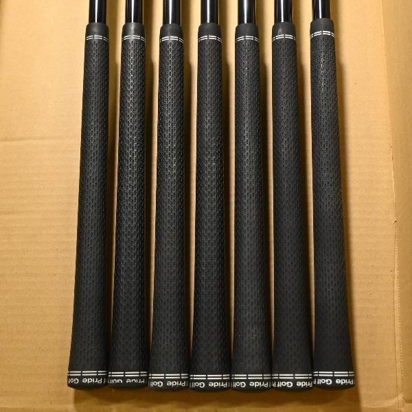 ピン I SERIES i230 アイアン ALTA J CB BLACK  シャフト：ALTA J CB BLACK(7本:#5 #6 #7 #8 #9 W U)の画像