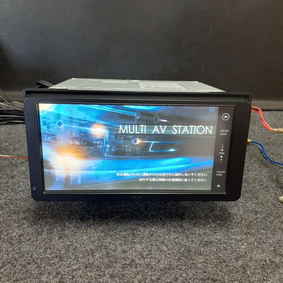 トヨタ 純正 ナビ NSDD-W61 TV DVD CD USB 地図データ 2011年 メモリ