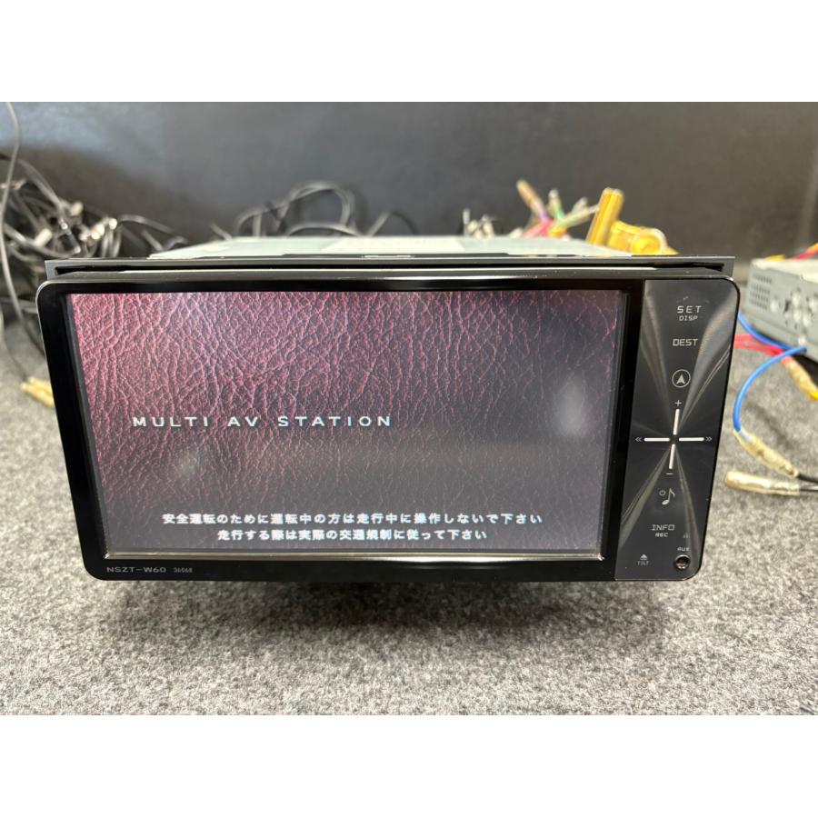 トヨタ 純正 ナビ NSZT-W60 フルセグTV DVD CD 地図データ 2010年